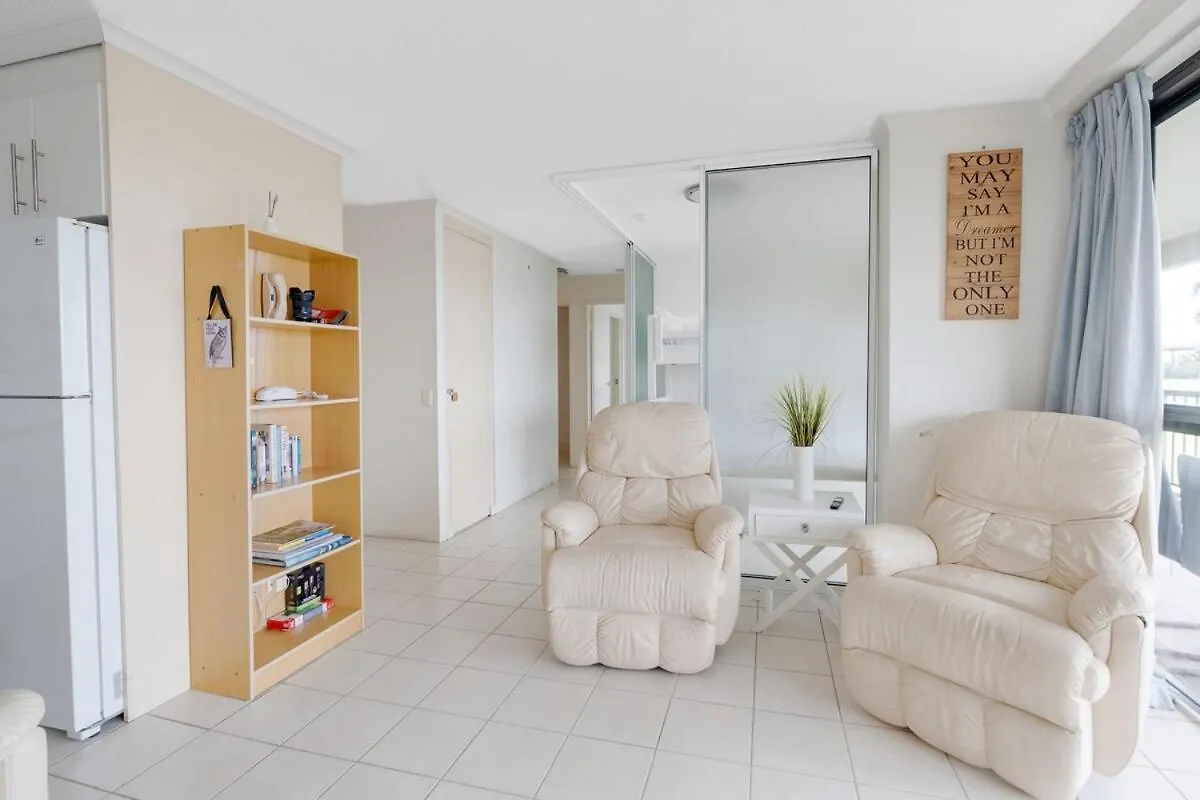 Coastal 2-Bedroom Retreat With Pool & Tennis Court Gold Coast 0*,  Australia